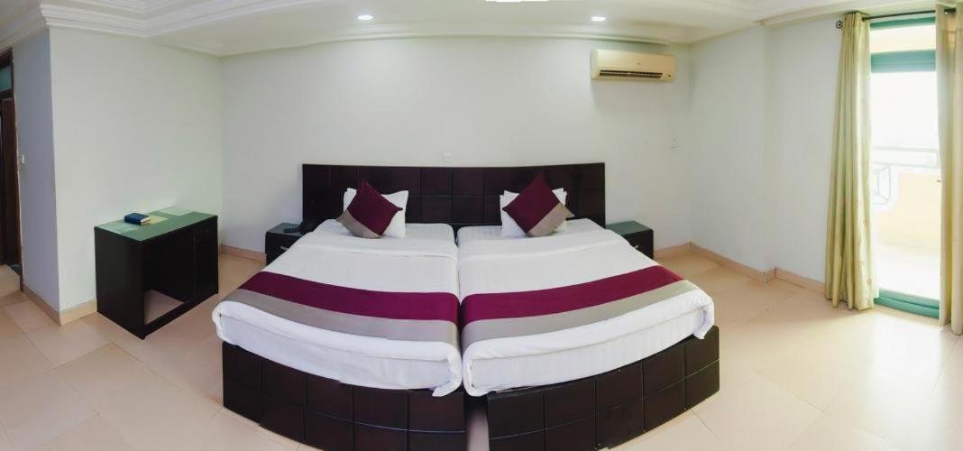 Korkdam Hotel Taifa エクステリア 写真